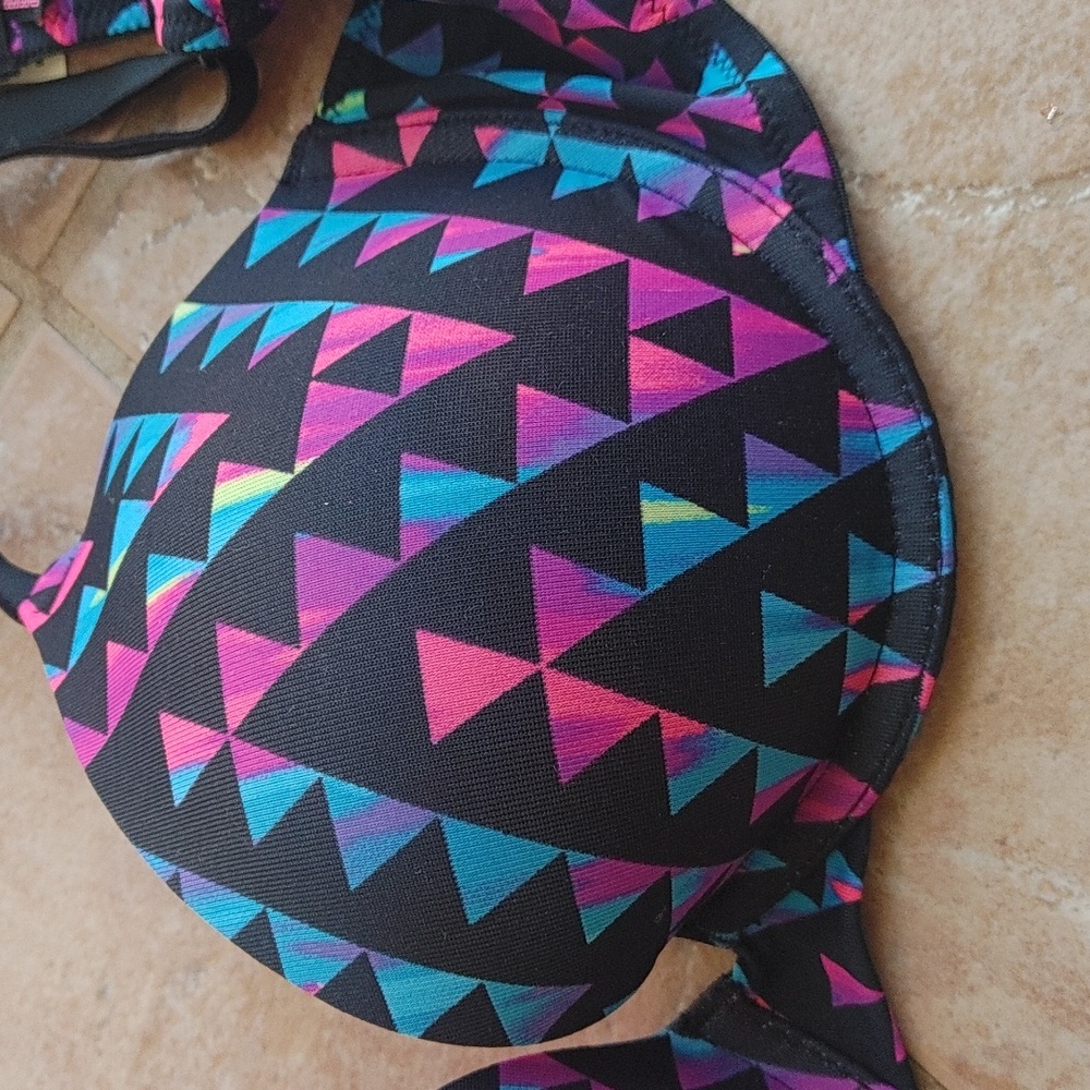 PINK Victoria's Secret 34B Wear Everywhere Push-Up Bra - Picture 2 of 4